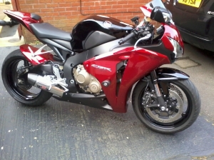 08 Candy red blade
