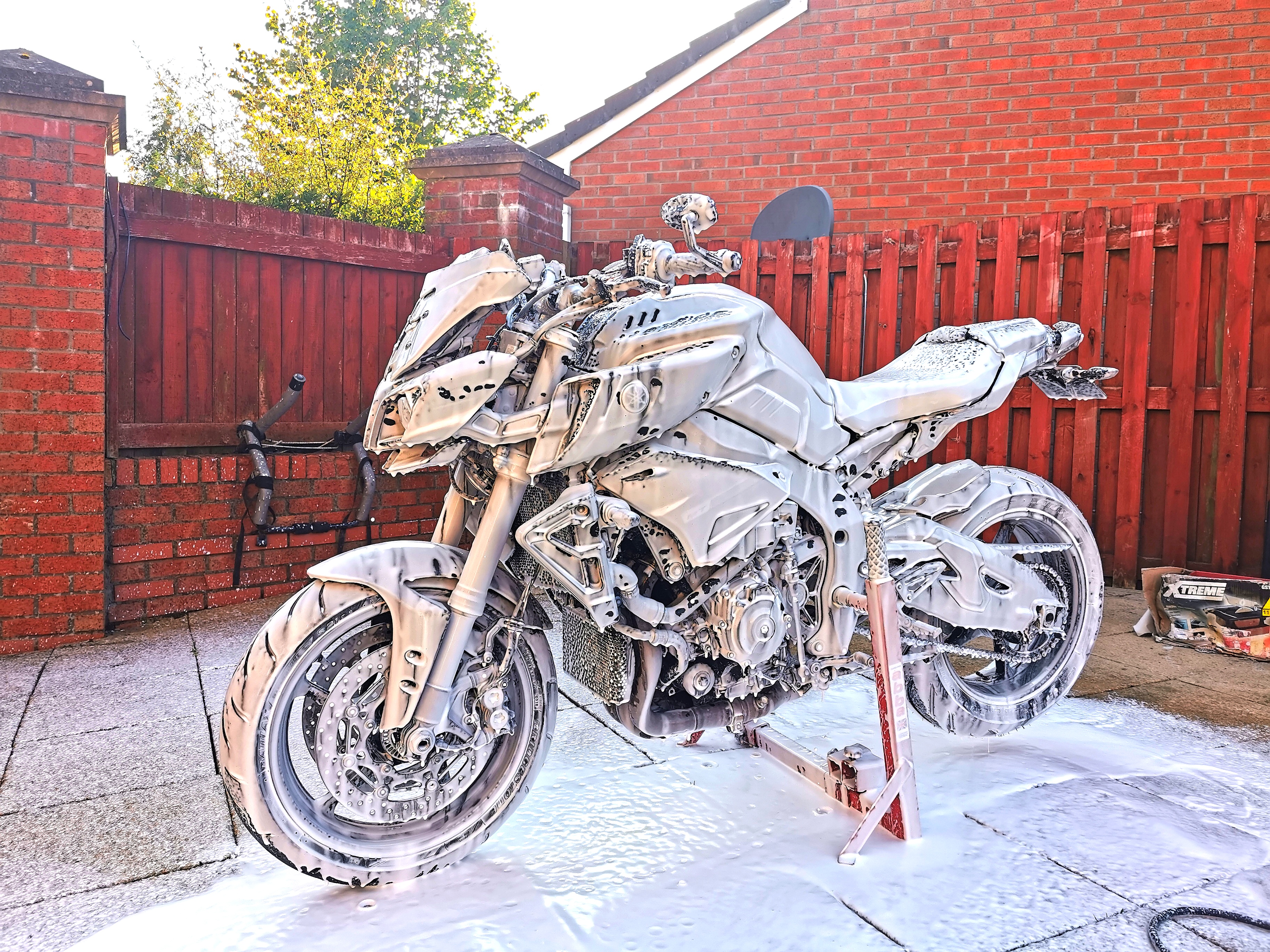 [​IMG]